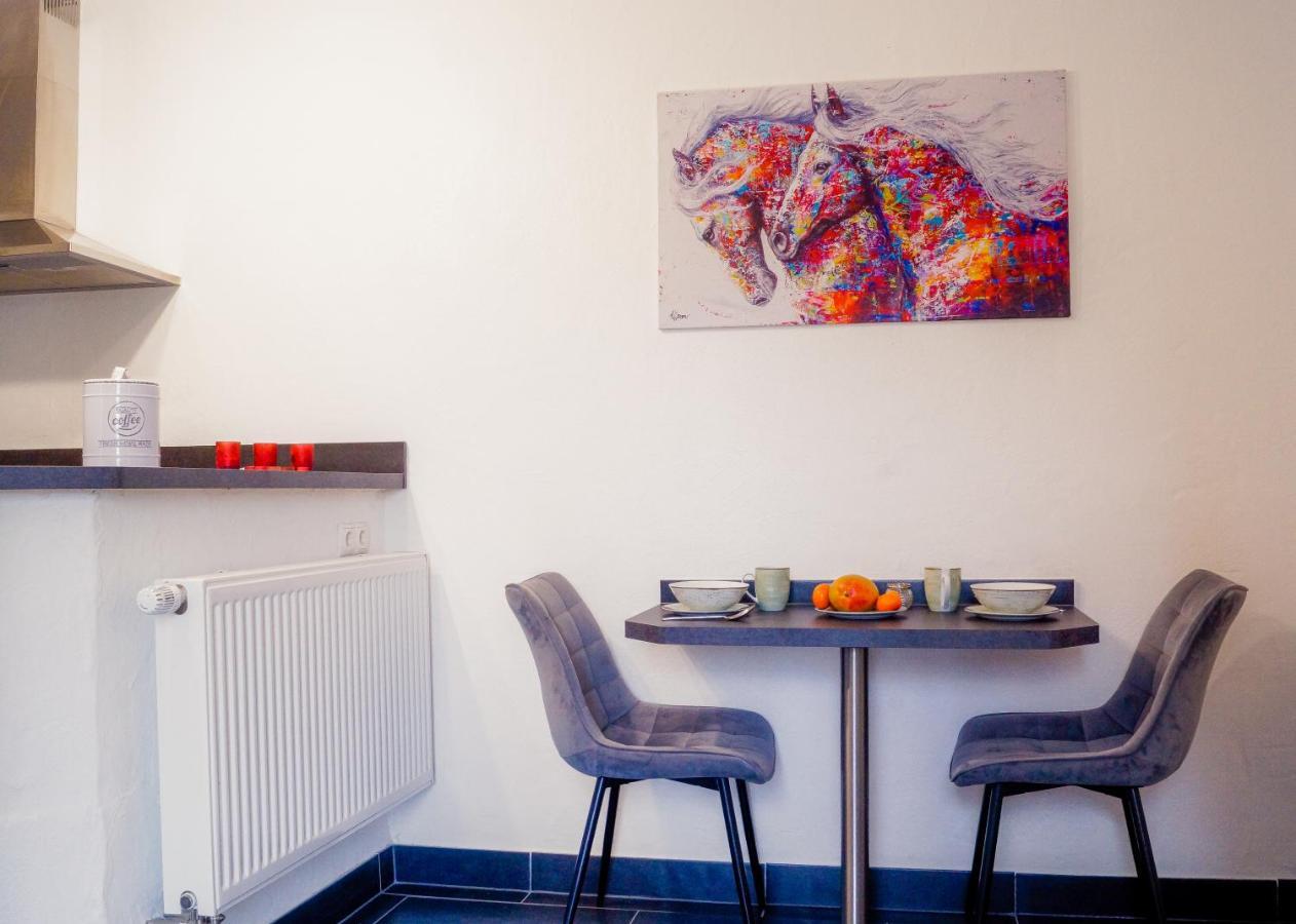 Moderne Ferienwohnung Black Beauty Auf Idyllischem Reiterhof Naehe Burg Eltz Münstermaifeld Zewnętrze zdjęcie